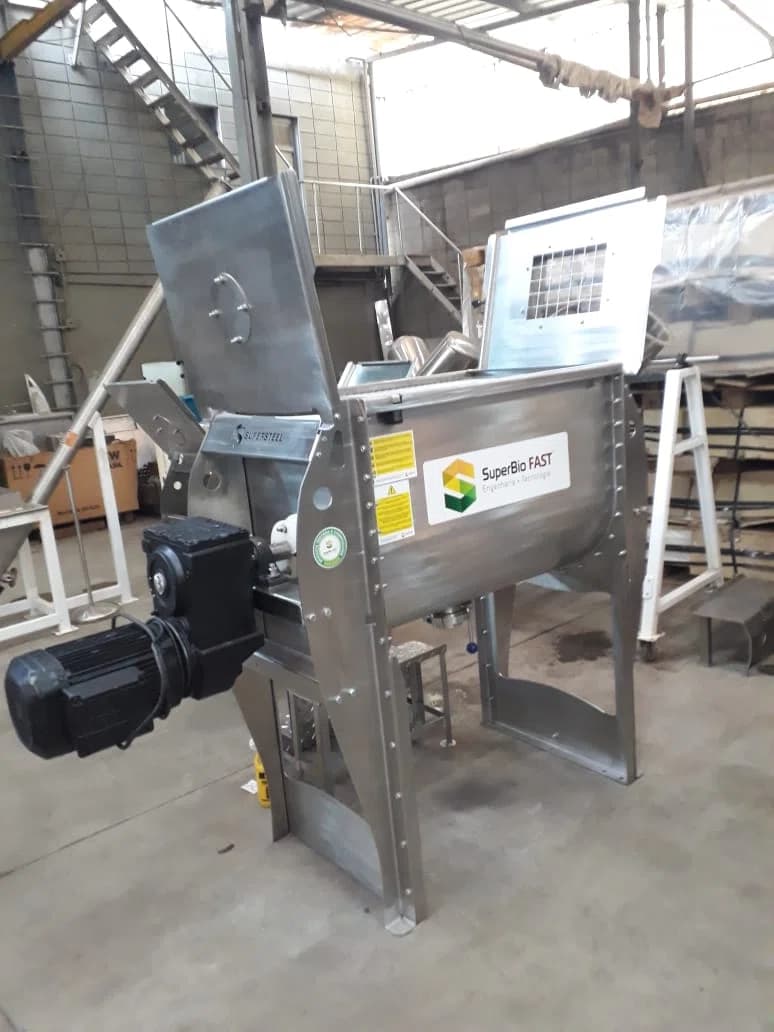 Misturador de Fitas para Ração Animal (300L)