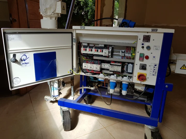 M-TEC Duo Mix ano 2019 NOVA SEM USO A VENDA - Foto 3